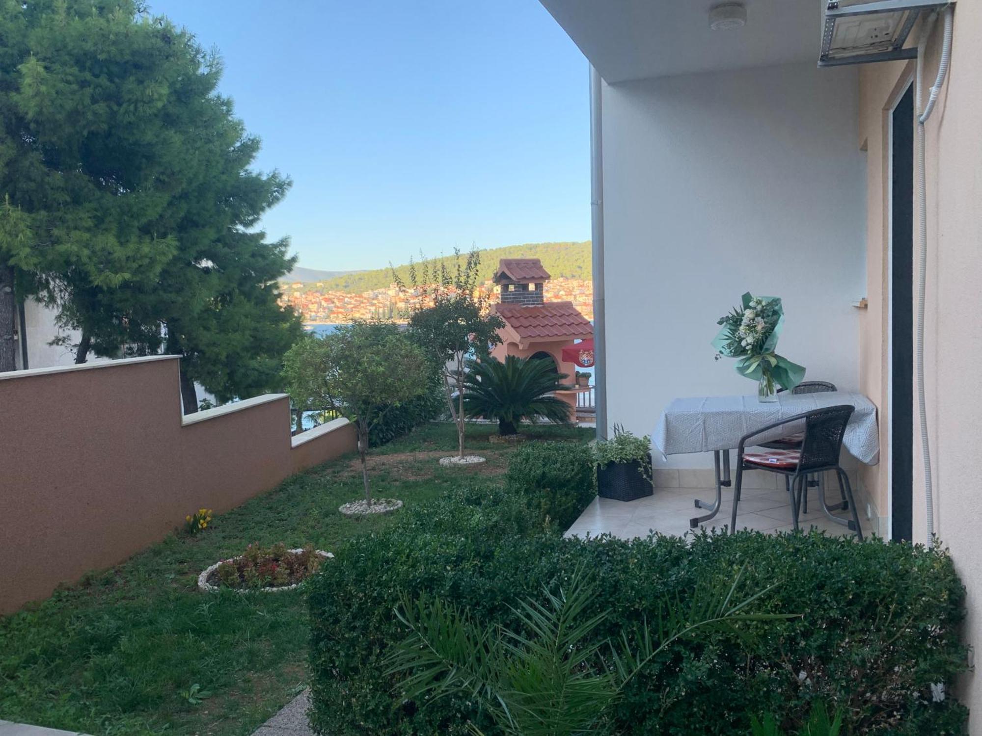 Apartments Villa Zica Trogir Eksteriør bilde