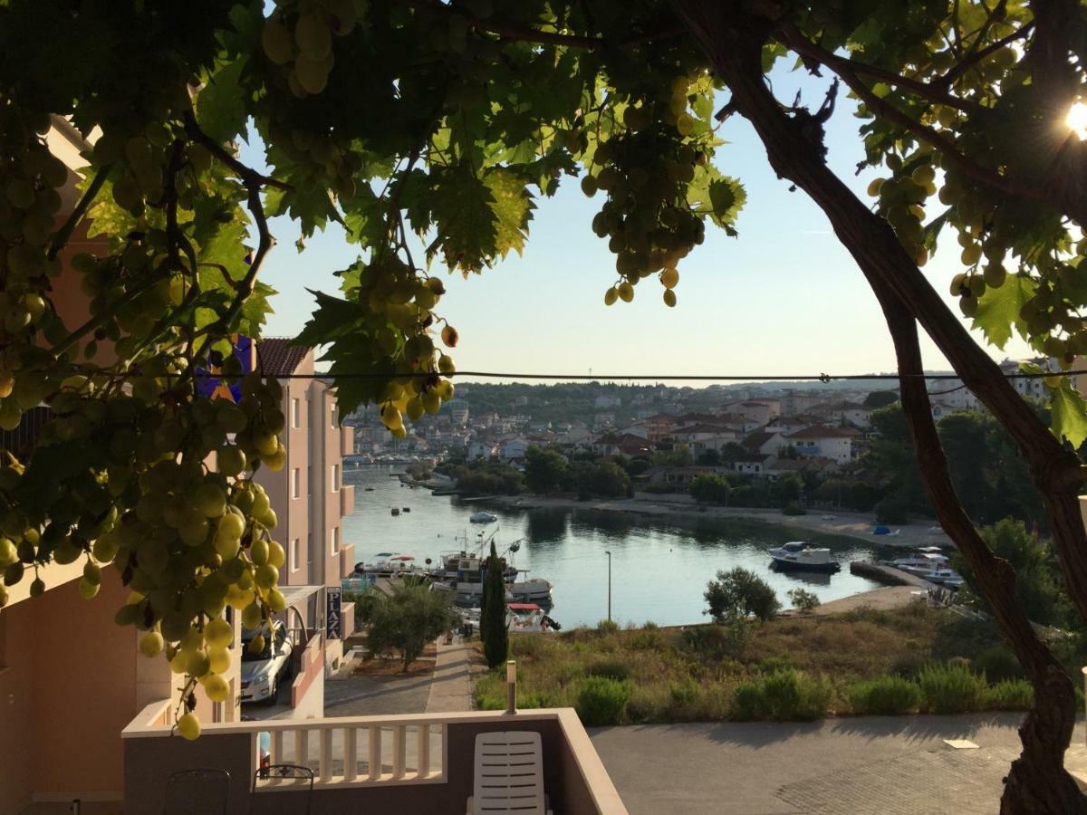 Apartments Villa Zica Trogir Eksteriør bilde