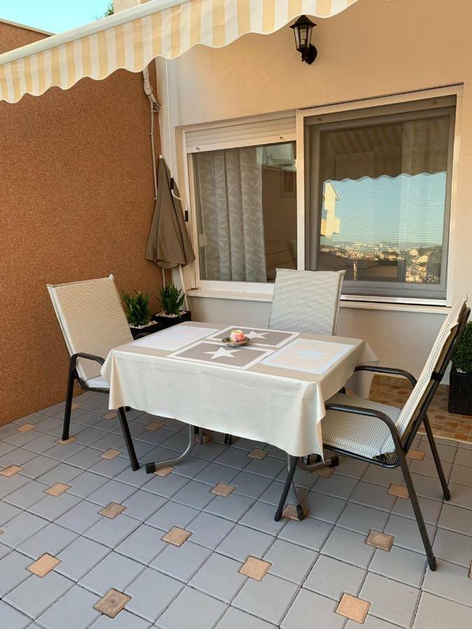 Apartments Villa Zica Trogir Eksteriør bilde